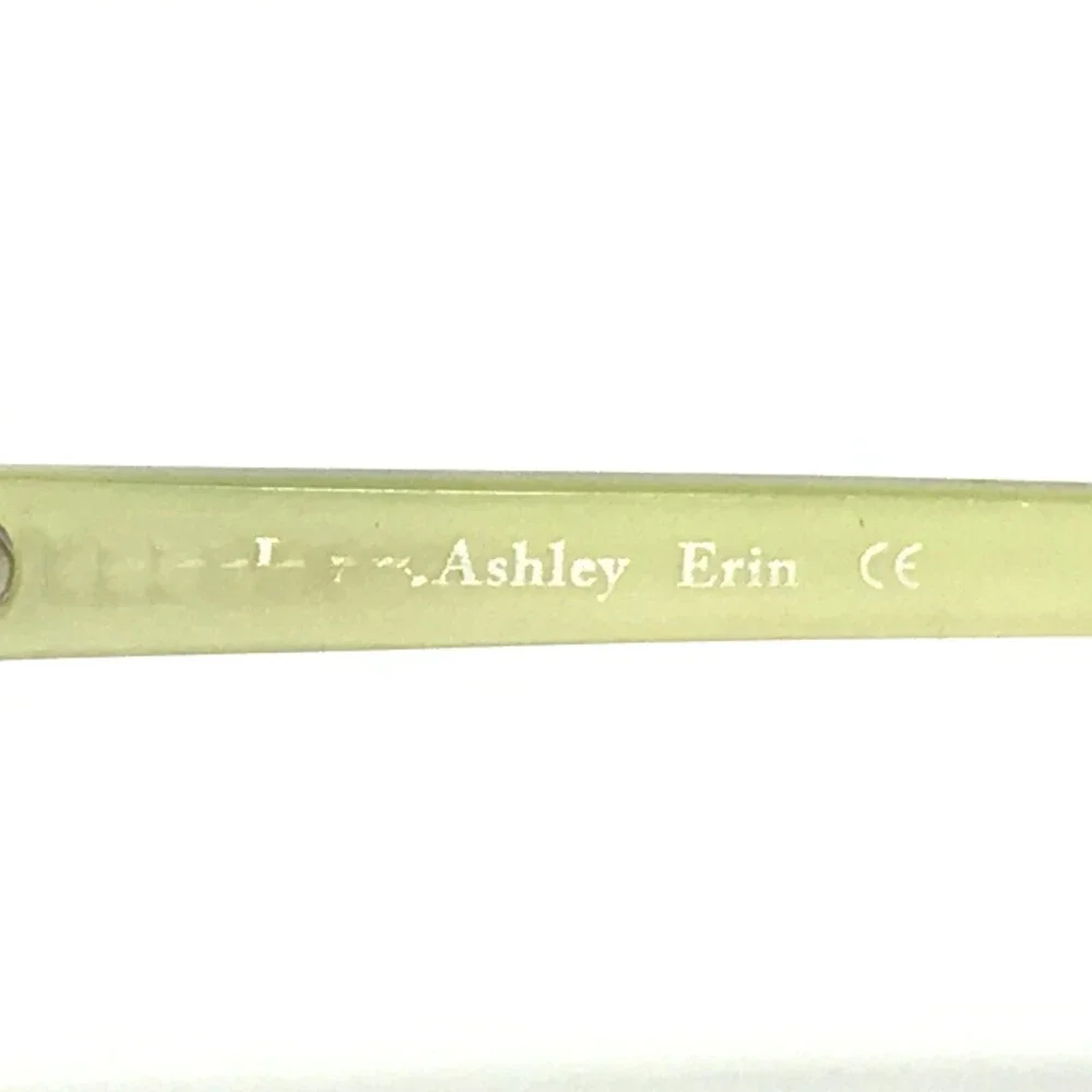 Laura Ashley demo lenses